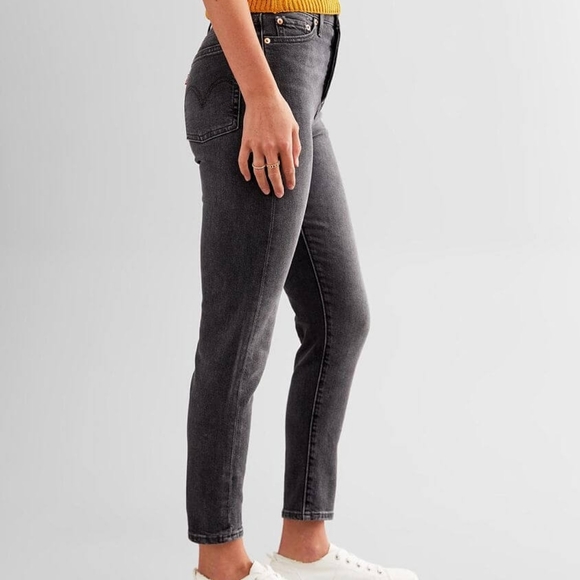 🌬️Levi's Wedgie Skinny Stretch Jeans in Grey - Picture 3 of 16